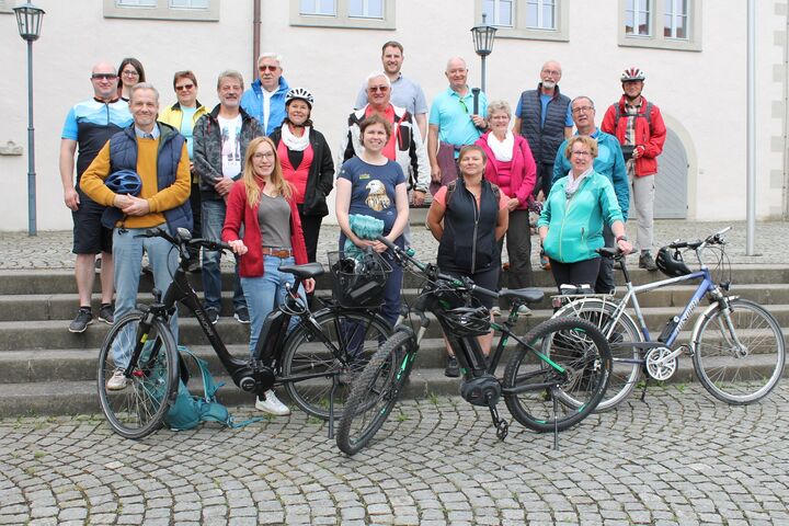 Die Radgruppe traf sich am Morgen des 23.06.2024 in Fladungen, um gemeinsam aufzubrechen. Foto: Georg Stock / Streutalallianz e.V.